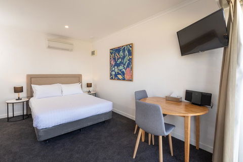 Bay 10 - Suites And Apartments - Broome Tourism 8