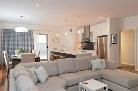 Boutique Getaway On Wright - Broome Tourism 4