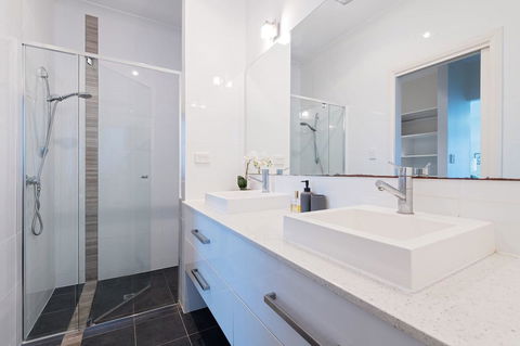 Boutique Getaway On Wright - Broome Tourism 17