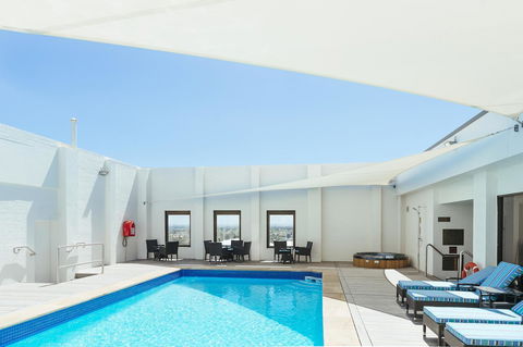 Stamford Plaza Adelaide - Broome Tourism 4