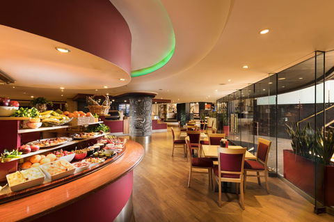 Stamford Plaza Adelaide - Broome Tourism 3