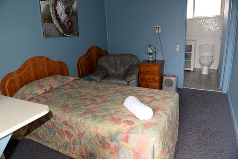 Ardeanal Motel - Broome Tourism 38