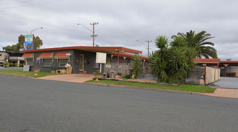Ardeanal Motel - Broome Tourism 5