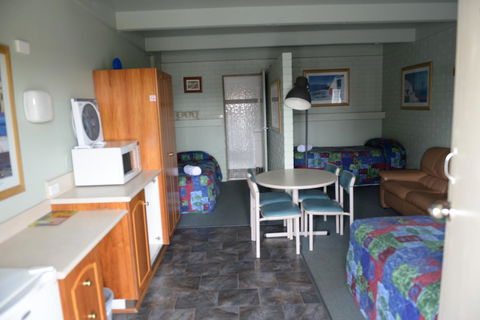 Ardeanal Motel - Broome Tourism 40