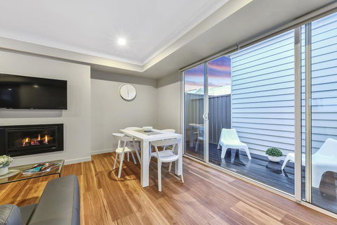 Aloha Central Luxury Apartments - Broome Tourism 24