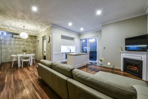 Aloha Central Luxury Apartments - Broome Tourism 8