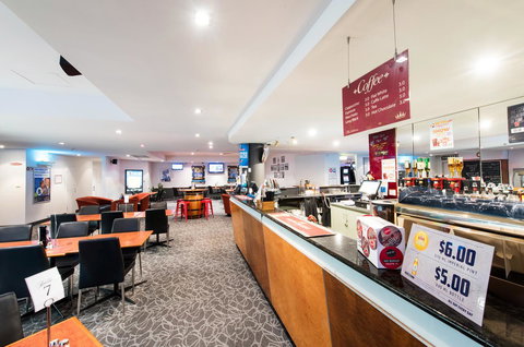 Nightcap At Rose & Crown Hotel - Broome Tourism 33