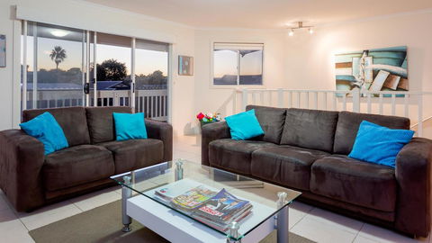 Rocks Beach House Victor Harbor - Broome Tourism 5