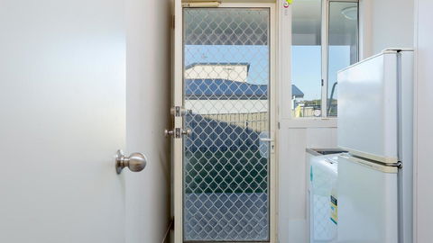 Rocks Beach House Victor Harbor - Broome Tourism 6