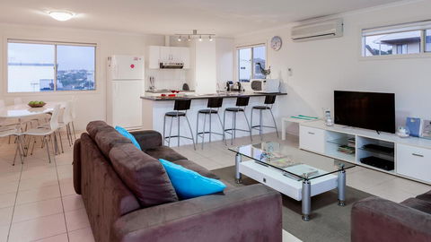 Rocks Beach House Victor Harbor - Broome Tourism 2