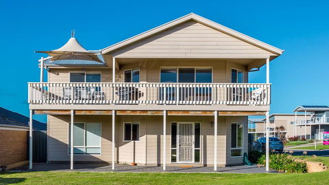Rocks Beach House Victor Harbor - Broome Tourism 9