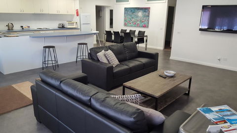 Aart Apartments - Broome Tourism 7
