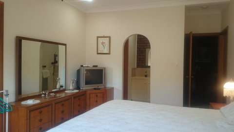 Gaerwood B&B - Broome Tourism 5