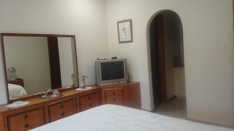 Gaerwood B&B - Broome Tourism 6