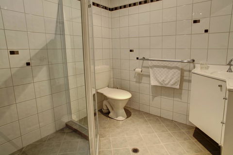 Tasman Beachside Apartment - Broome Tourism 7