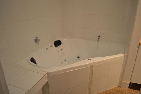 Tin House In Tanunda - Broome Tourism 6