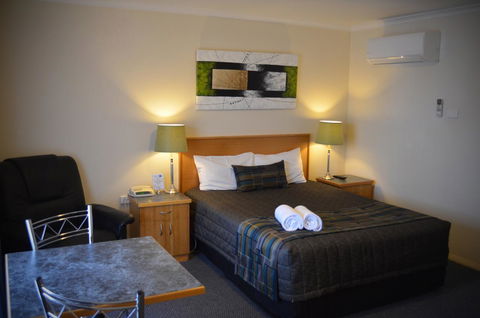 Arkana Motor Inn & Terrace Apartments - Broome Tourism 0
