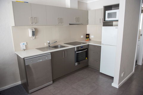 Arkana Motor Inn & Terrace Apartments - Broome Tourism 3