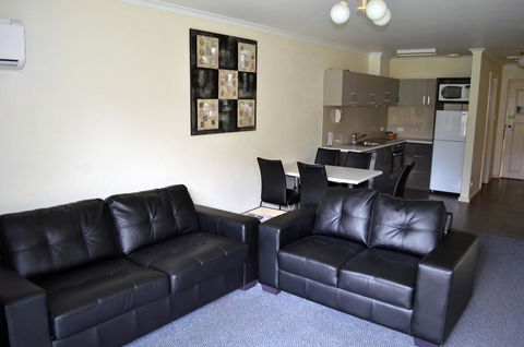 Arkana Motor Inn & Terrace Apartments - Broome Tourism 34