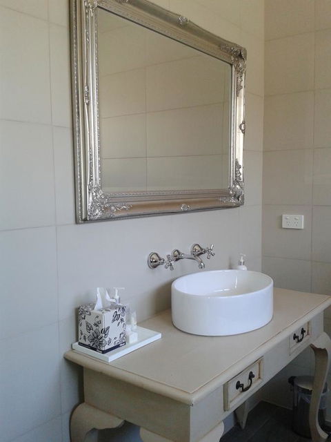 Casa Rossa - Barossa - Broome Tourism 14