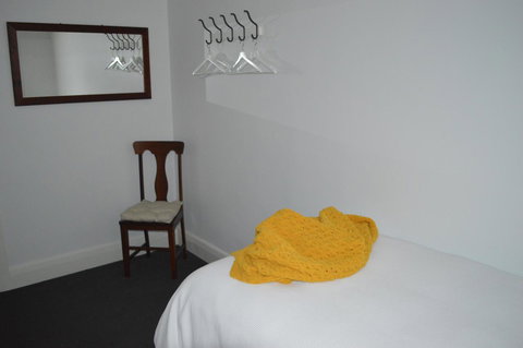 Two Cow Cottage Bed & Breakfast - Broome Tourism 16