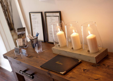 Two Cow Cottage Bed & Breakfast - Broome Tourism 34