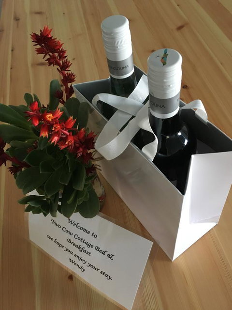 Two Cow Cottage Bed & Breakfast - Broome Tourism 10