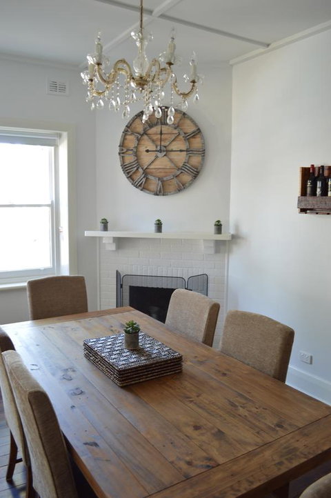 Two Cow Cottage Bed & Breakfast - Broome Tourism 12