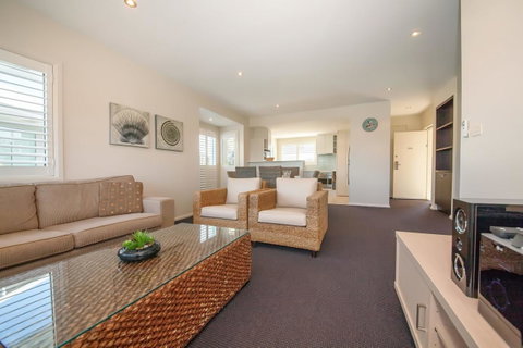 Pacific Blue 278-265 Sandy Pt Rd- Dual Key Access, Wifi, Linen And Air Conditioning - Broome Tourism 5
