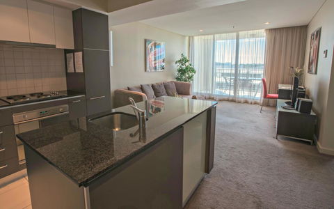 Adelaide DressCircle Apartments - North Terrace - Broome Tourism 27