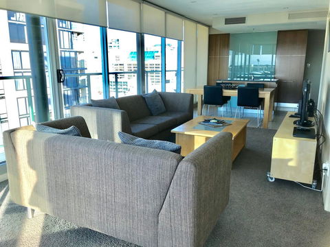 Adelaide DressCircle Apartments - North Terrace - Broome Tourism 7