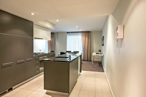 Adelaide DressCircle Apartments - North Terrace - Broome Tourism 30