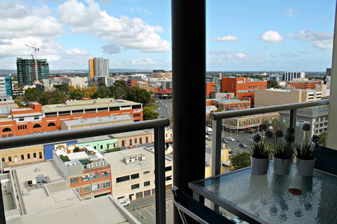 Adelaide DressCircle Apartments - North Terrace - Broome Tourism 36