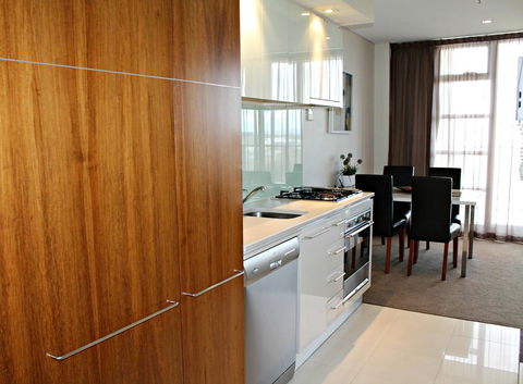 Adelaide DressCircle Apartments - North Terrace - Broome Tourism 29