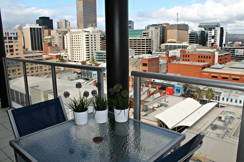 Adelaide DressCircle Apartments - North Terrace - Broome Tourism 25