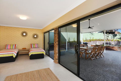 Port Of Call - Port Willunga - C21 SouthCoast Holidays - Broome Tourism 22