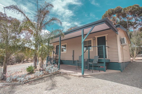 Seppelts View Cabins - Broome Tourism 42