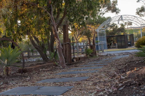 Seppelts View Cabins - Broome Tourism 44