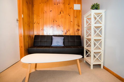 Seppelts View Cabins - Broome Tourism 4