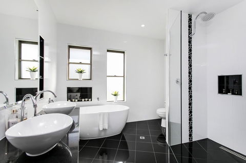 Barossa Retro BnB - Broome Tourism 12
