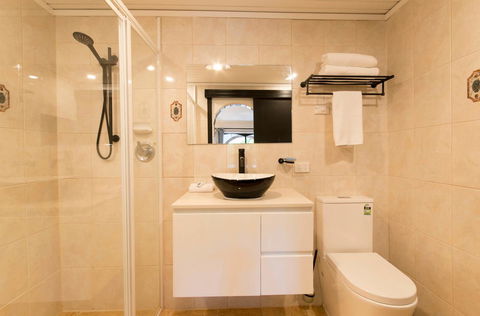 The Manor Basket Range - Broome Tourism 6