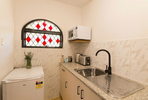 The Manor Basket Range - Broome Tourism 5