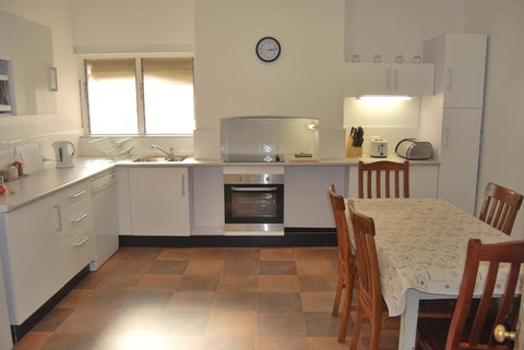 Jacaranda Cottage - Broome Tourism 3