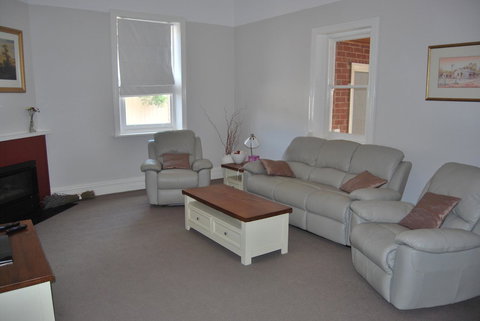 Jacaranda Cottage - Broome Tourism 6