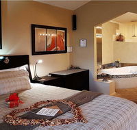 Romantic Getaways at Riverview Rise Retreats - Broome Tourism