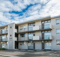 Glenelg Holiday Apartments - Corfu