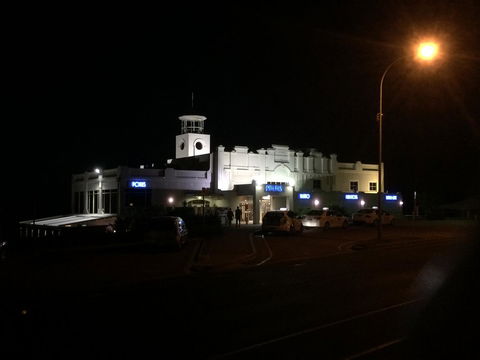 Adelaide - Semaphore Beach Front - Broome Tourism 22