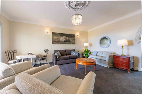 Angaston House - Broome Tourism 25