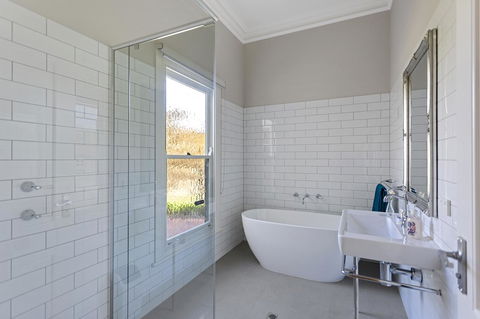 Grandview Accommodation - The Elm Tree Apartments - Broome Tourism 19