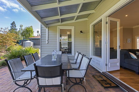 Grandview Accommodation - The Elm Tree Apartments - Broome Tourism 27